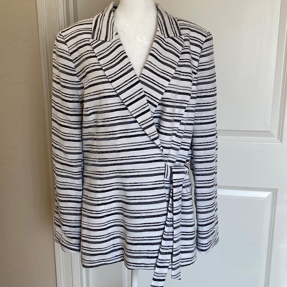 Jones wear lined suit jacket blazer Women’s 14 wrap side tie office career Work